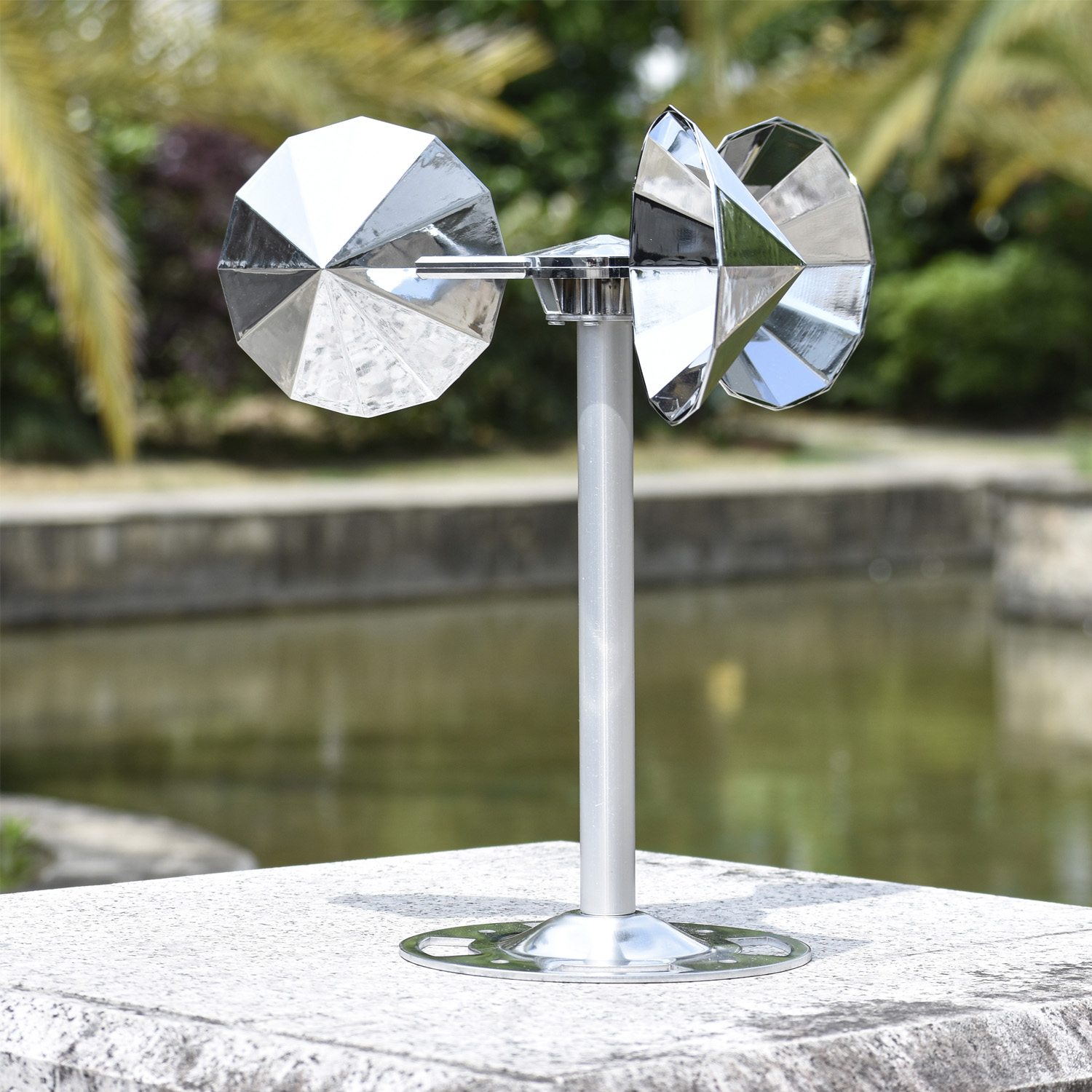 Wind-driven model, silver diamond-shaped impeller, single lever, non-adjustable, round base
